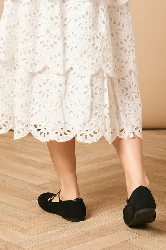 Val Faux Leather Pointed Block Heel Court Shoes